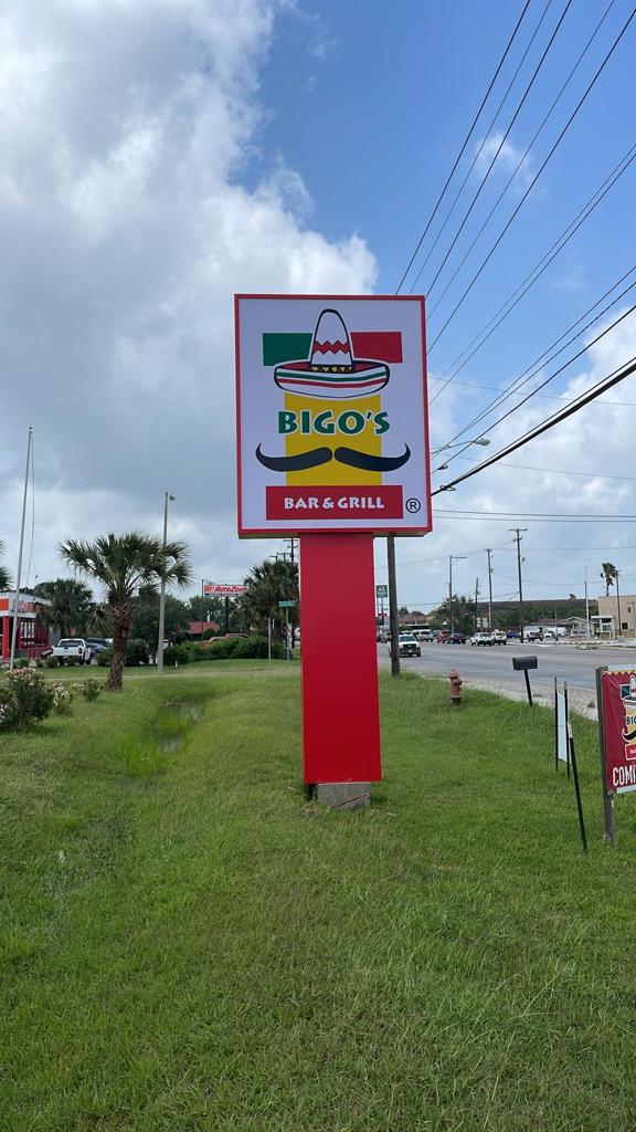 mariscos lauro villar signs and more